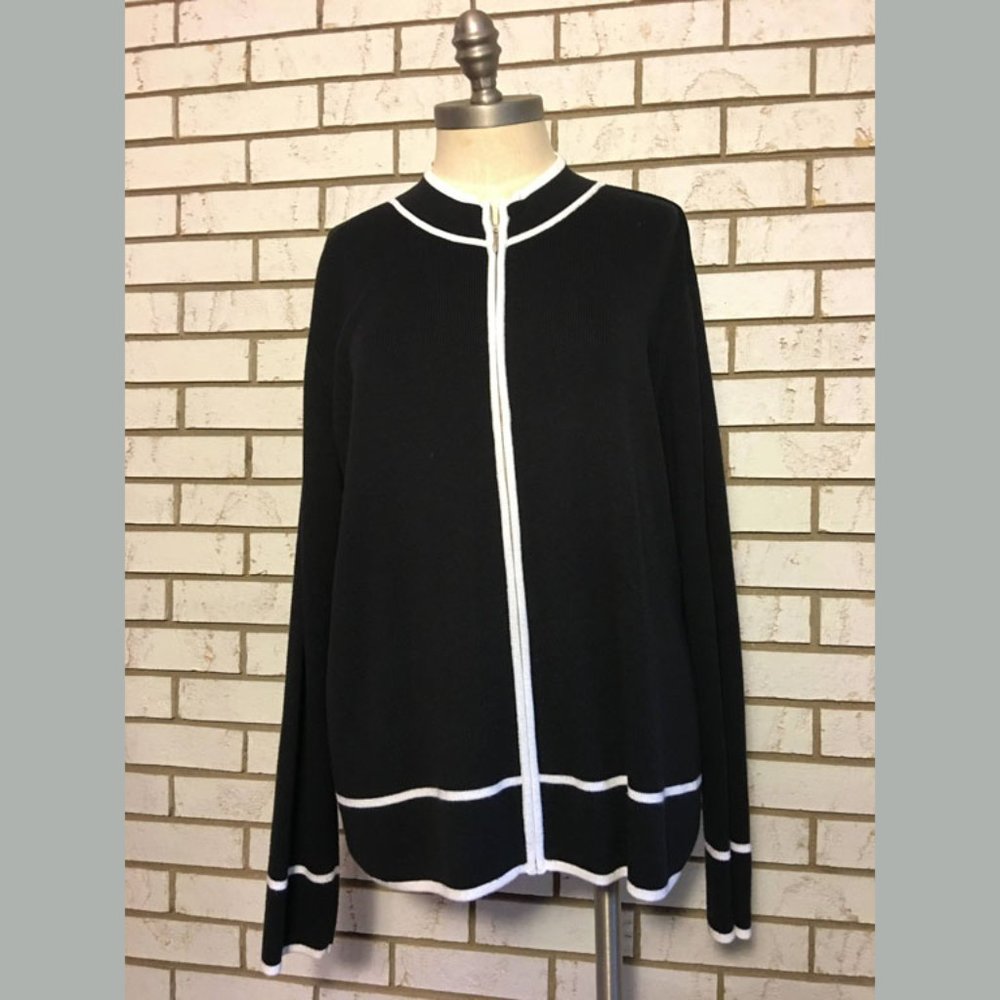 Laura Scott | Black w/ White Trim Sweater SZ XL